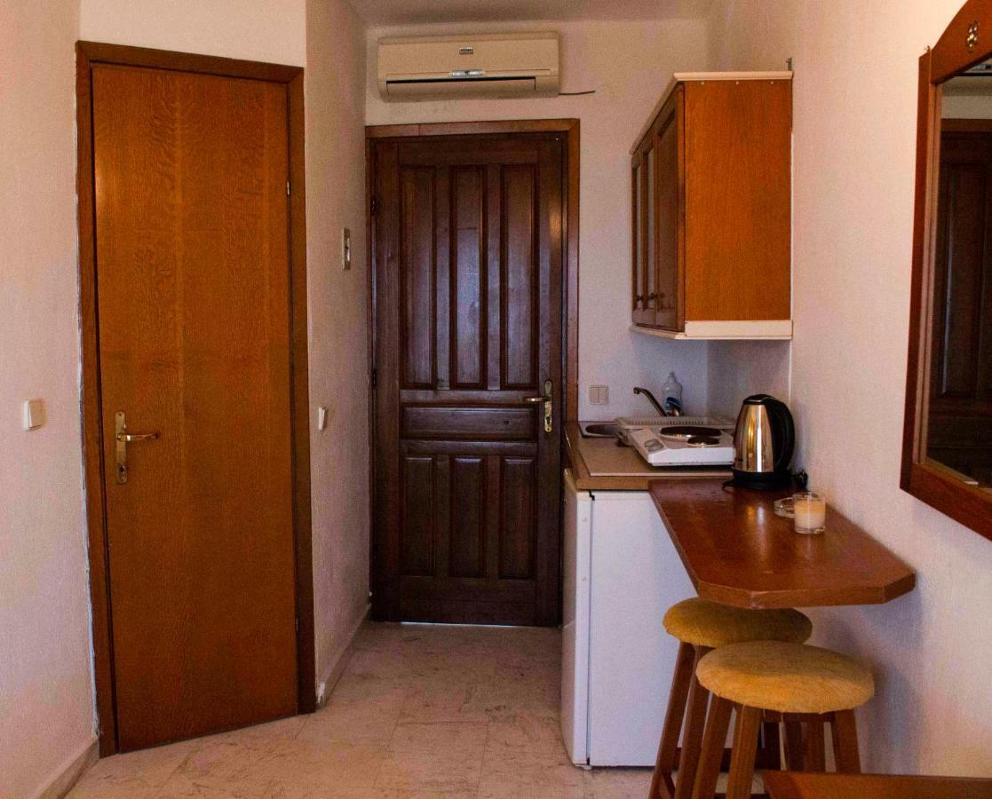 Aparthotel Zephyros Polychrono Esterno foto