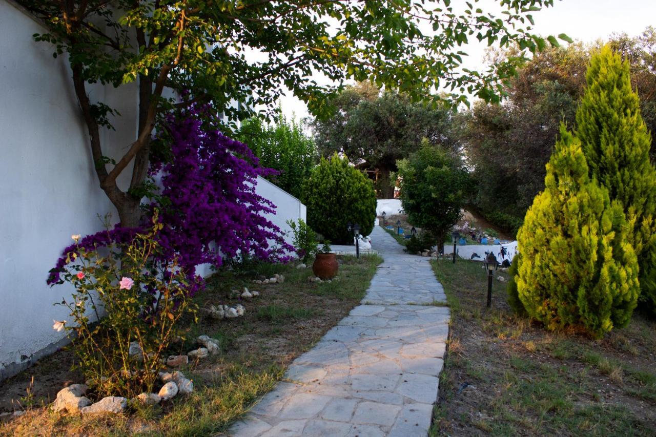 Aparthotel Zephyros Polychrono Esterno foto