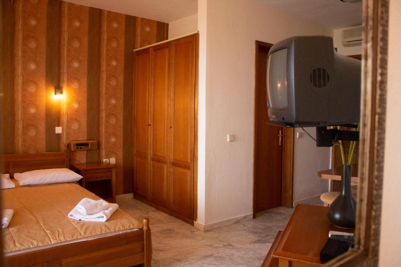 Aparthotel Zephyros Polychrono Esterno foto